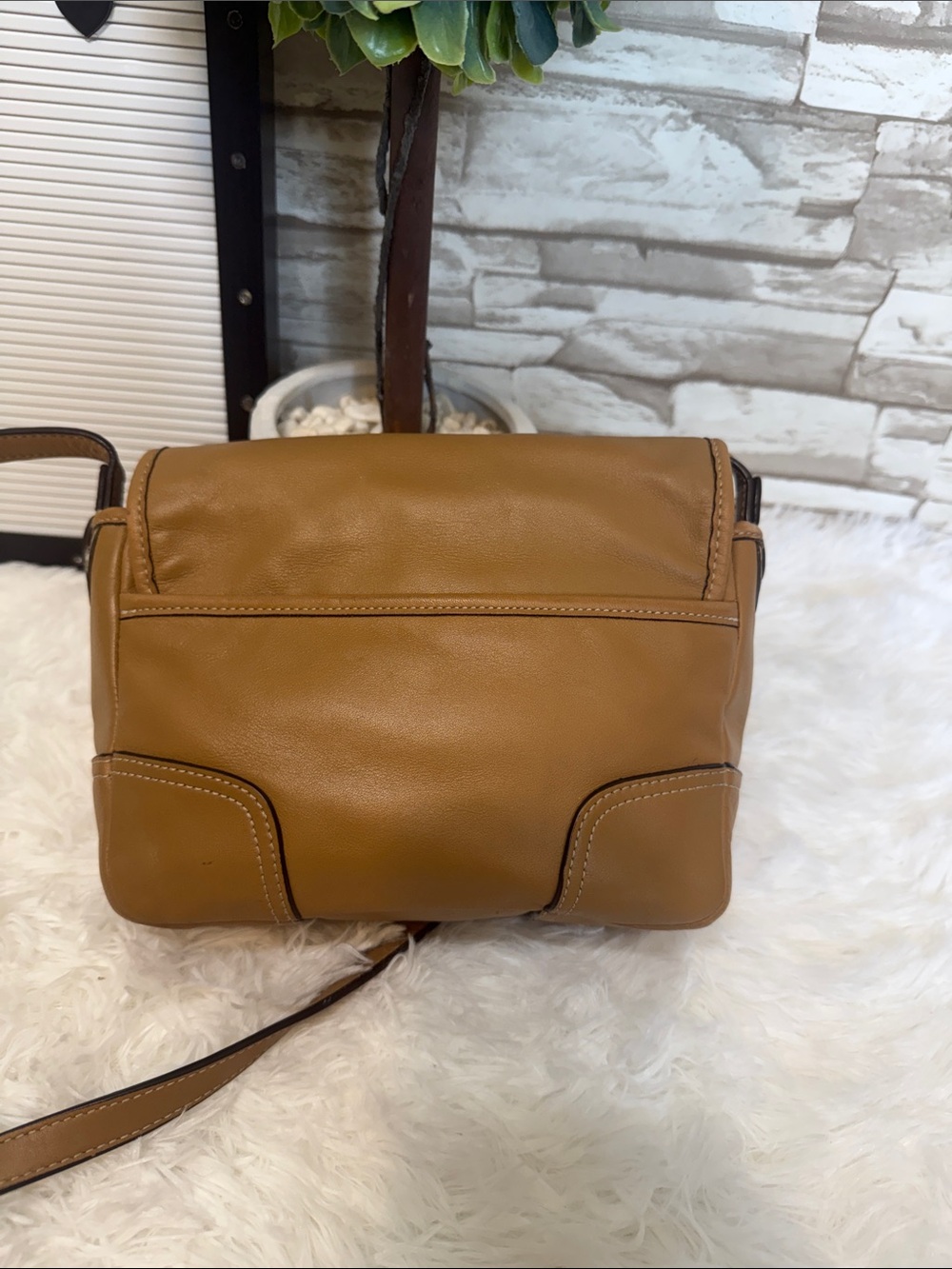 COACH Hadley Leather Field Shoulder Bag In Leather Natural - Picture 3 of 15